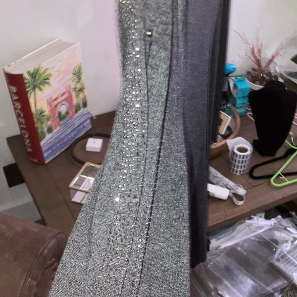 Cable & Gauge Charcoal Long Sleeve Top - Picture 4 of 5